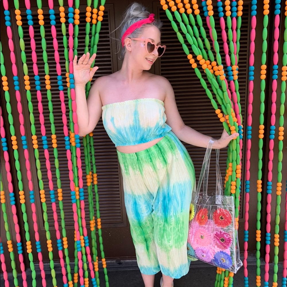 Tie dye Dolls Kill Pant Set ✌️💚